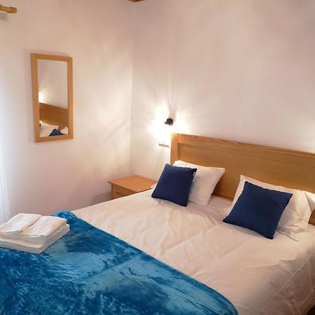 Hostal Casa do António Júlio São Roque do Pico Habitación foto